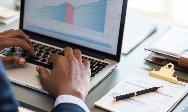 Cyfrowa witryna lokalna: Rola Profilu Firmy w Google (GMF) w nowoczesnym SEO i generowaniu ruchu